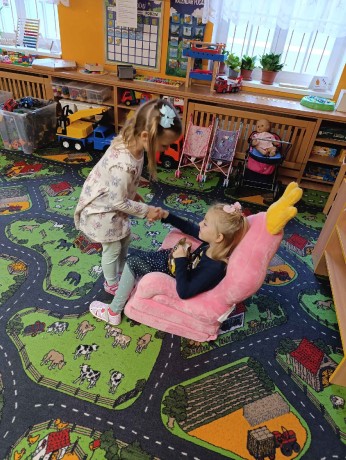 fce48f9f-e2a3-48c8-b51f-7a8127e89c41