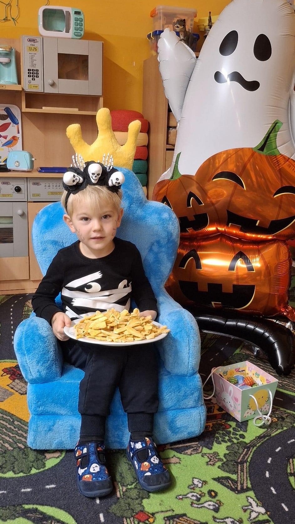 7b6570b9-1587-490a-8789-cb58f1046544