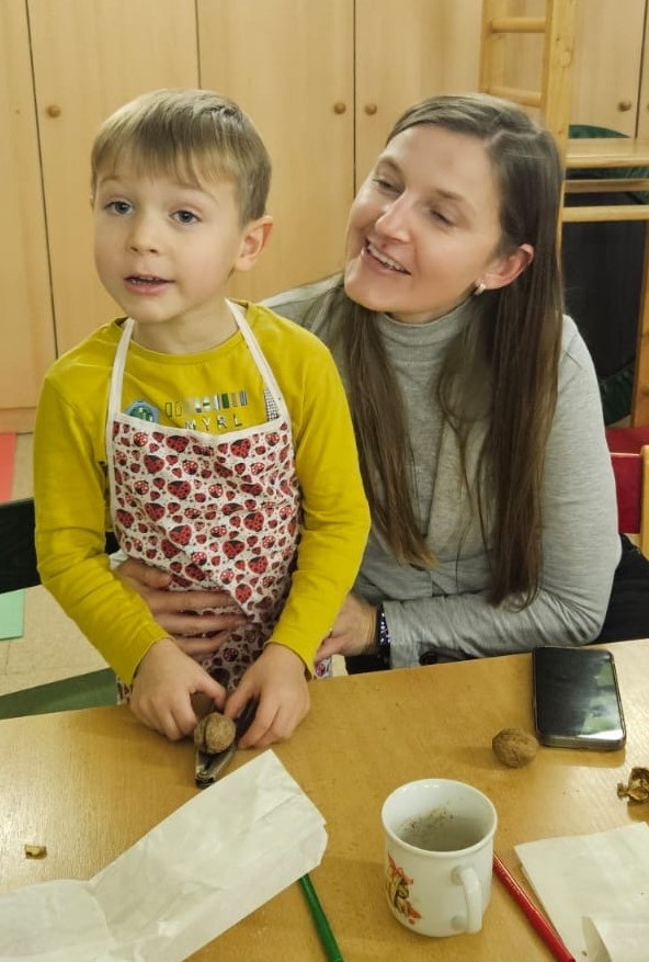 b5c11228-2d00-40a6-8727-0127f36cd24b