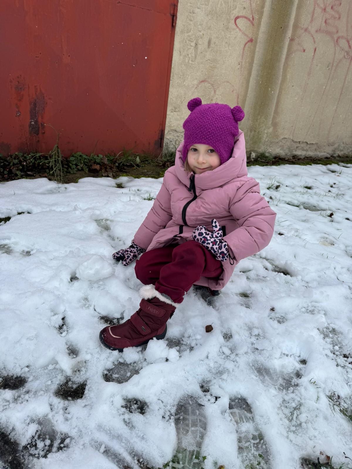 8d5b7c40-1230-4173-8a0e-518484b3ef84